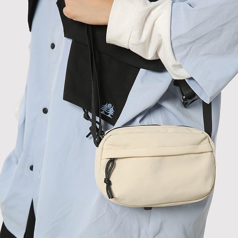 New casual sports messenger bag men's and women's niche nylon shoulder bag light, simple and fashionable mobile phone bag