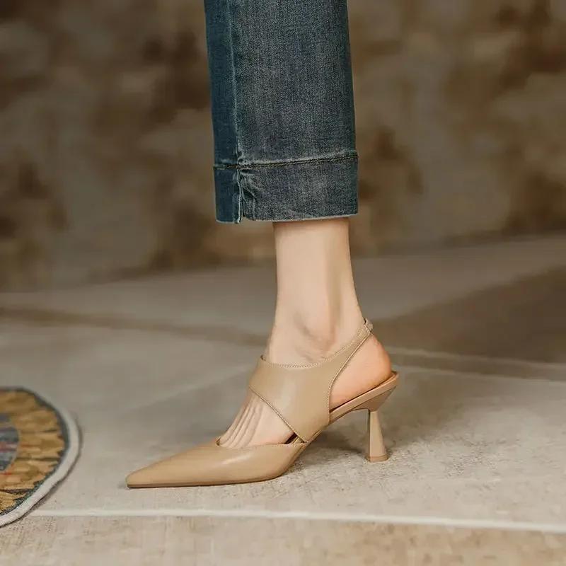 Fashion Sandales à talons hauts pour femmes, chaussures à bout pointu, style romain, document solide, nouvelle collection 2024