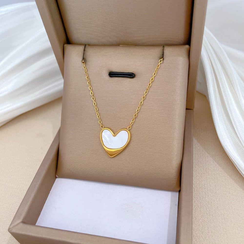 Titanium Steel Pendant Necklace Tilted Shell Heart Clavicle Chain New Necklace  Jewelry Accessories