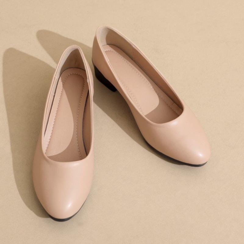

Модные туфли-лодочки на kitten heel с круглым носком, мелким вырезом, без застежки, на мягкой подошве, низкие 35
