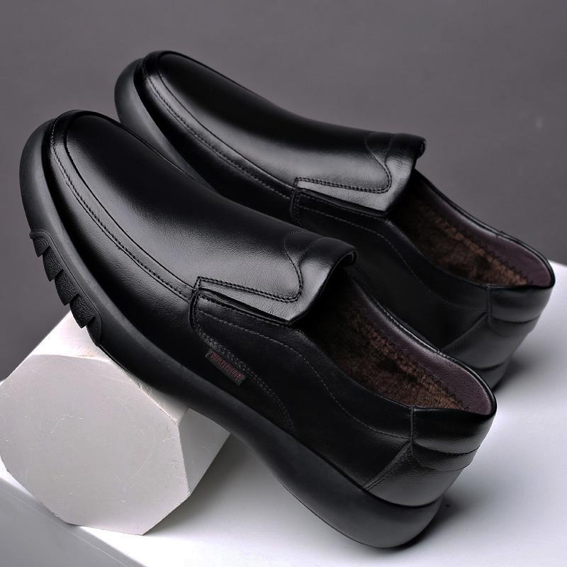 Men's Genuine Leather Shoes Big Size 38-47 Slip-on Loafers Men Leather Casual Shoes Fashion Winter Warm Footwear 2024 New