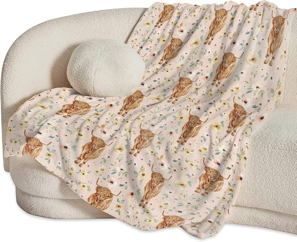 Highland Cow Print Fleece Throw Blanket , Ultra Soft Cozy Gift for Cow Lovers, Cute Animal Blanket for Couch Bed Decor