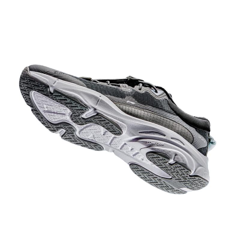 Li Ning Kids Versatile Comfortable Non-Slip Shock Absorbing Casual Shoes Kids Casual Shoes Black White YKCU068-5