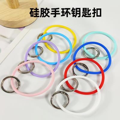 Einfarbige Silikon-Handyhülle mit befestigtem Schlüsselanhänger-Lanyard zum Schutz vor Verlust.