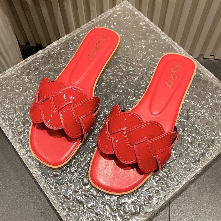 Large Size Women's One Word Slippers Summer Fashion Lightweight Comfortable Casual Shoes Outdoor Non Slip Soft Sole Beach Shoes