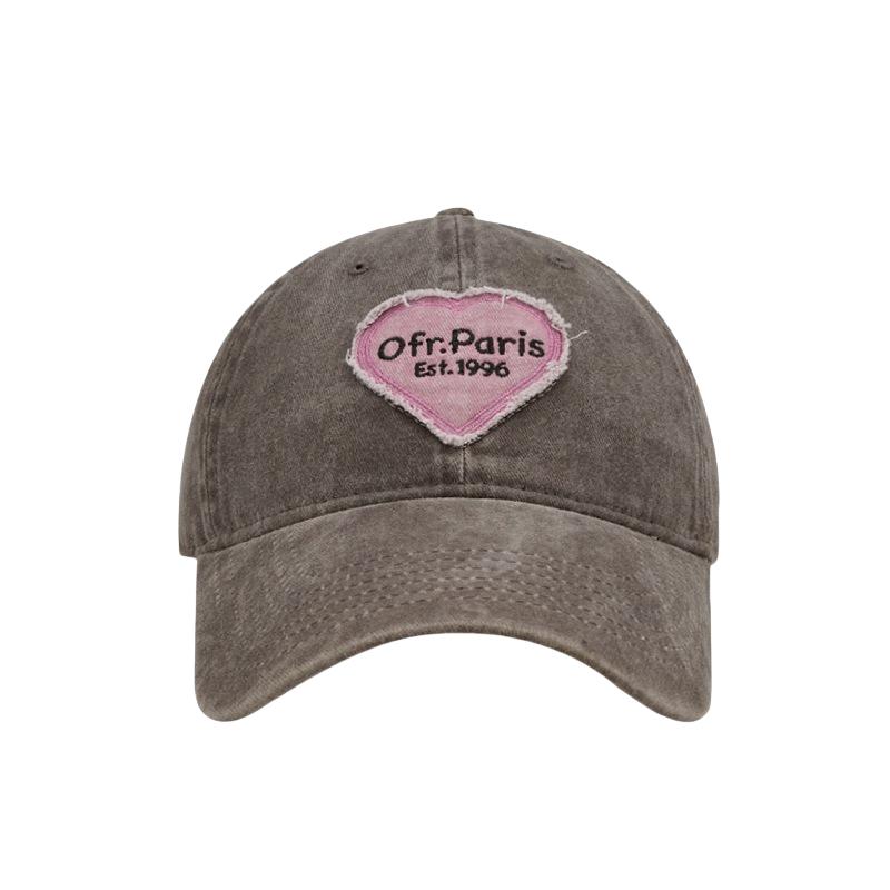 

Весна и лето Новая ретро бейсболка Минималистская шляпа-солнцезащита Женская модная нашивка Love Soft Top Hat кофейный