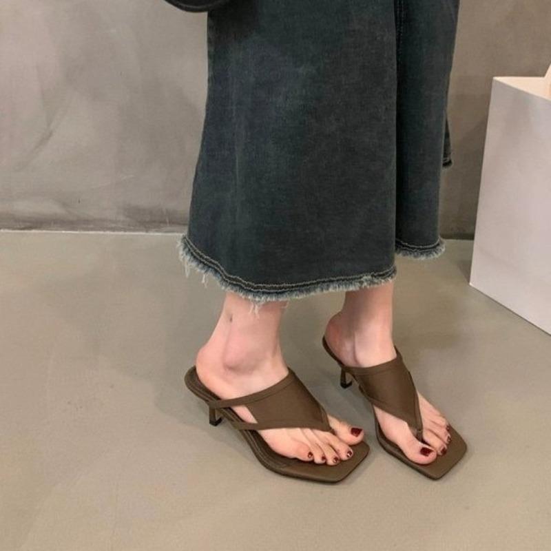 

Cutout Breathable Clip-Toe Flip-On Slippers Summer New Square Toe Non-Slip Stiletto Shoes 39 коричневий