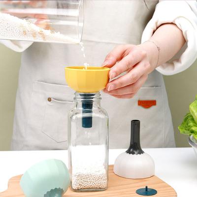 Funnel Multifunctional Kitchen Funnel, Plastic Portable Condiment Funnel, Wine Oil Funnel Tool Kitchen Supplies