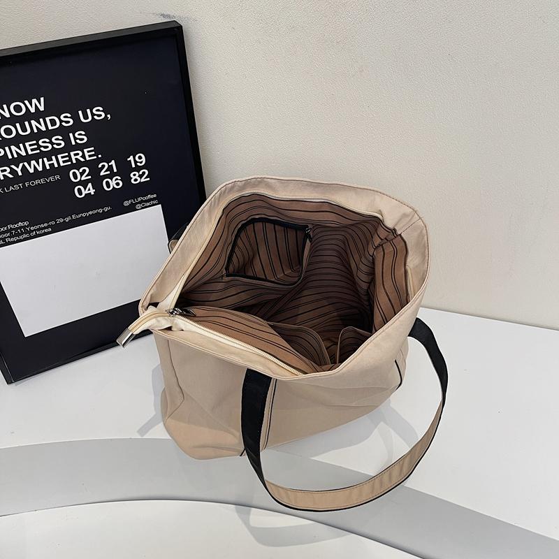 Large Capacity Commuting Tote Bag Lightweight Shoulder Bag Travel Shopping Bag Women's Bag