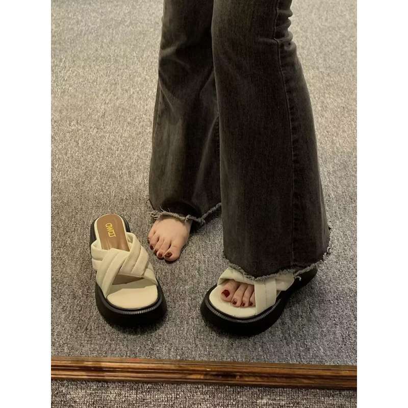 Size 35-43, Large Size Women's Shoes 41 Thick-soled Explosive Fairy Cool Slippers, Casual Soft-soled Beach One-word Drag 42