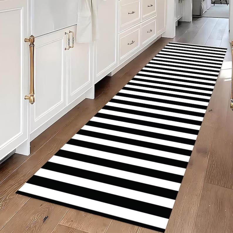 

Black White Stripe Pattern Runner Rug Bedroom Room Bed Blanket Shoes Room Living Room Bedroom Kitchen Washable Carpet Mat 40X120CM