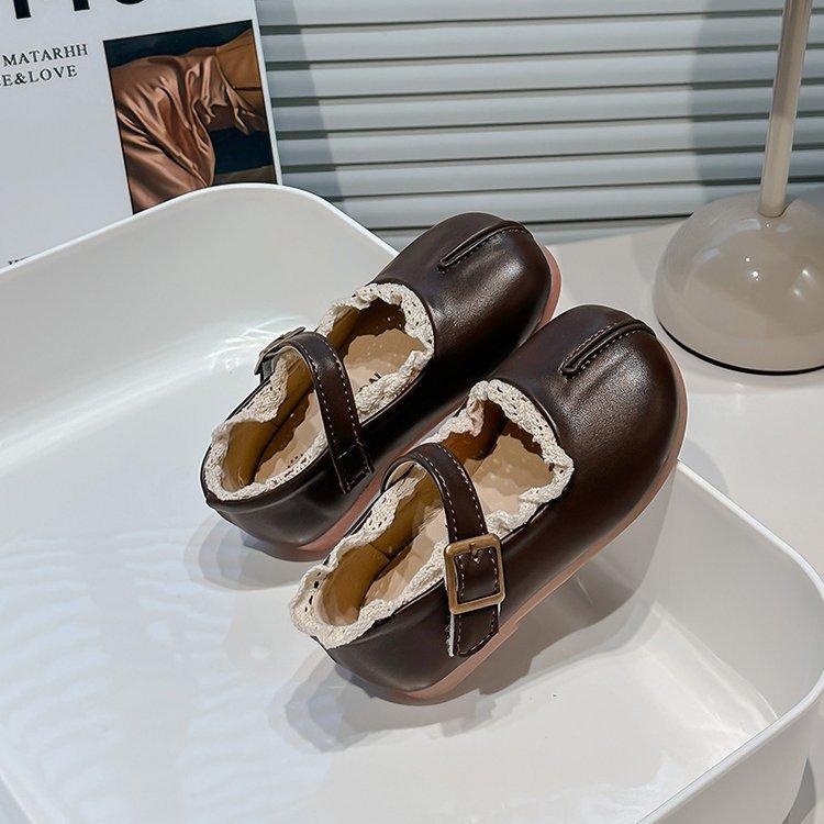 

Маленькие кожаные туфли для девочек 2025 весна новые детские туфли на мягкой подошве туфли принцессы весна и осень женские туфли-сокровище одинарные туфли черные для девочки 35 коричневый