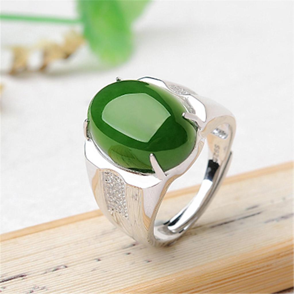 Groene Jade Chalcedoon Eivormige Baas Ring met Fijne Textuur