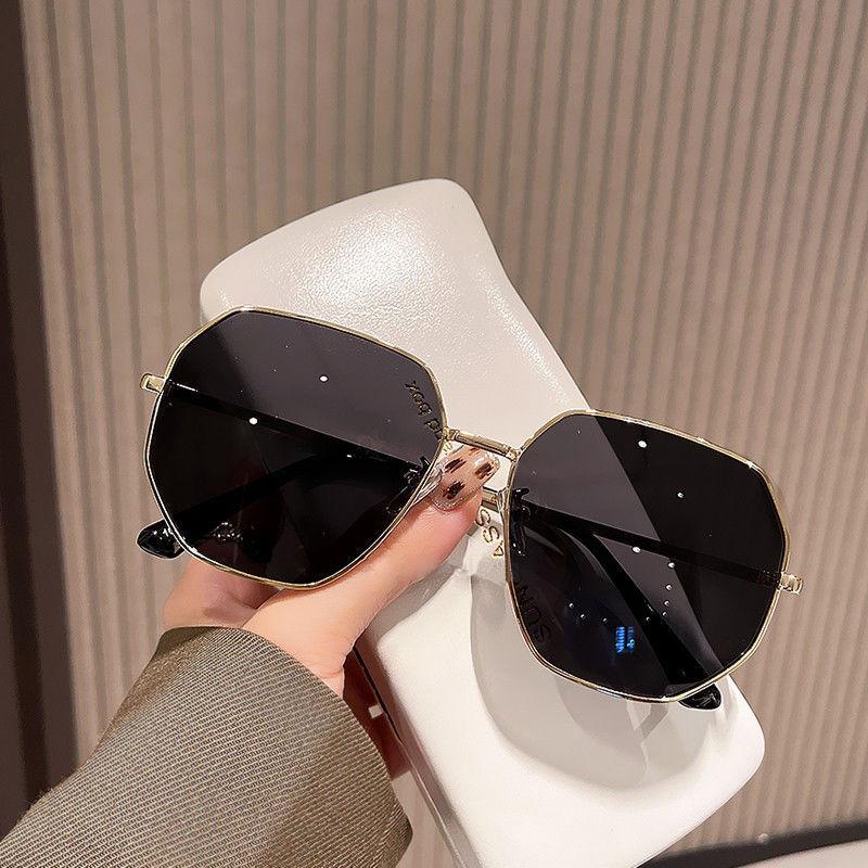 New Stylish Hexagon Sunglasses Women Men Metal Frame Cutting Lens Vintage Polygon Sunglass for Ladies Party Travel Eyeglasses