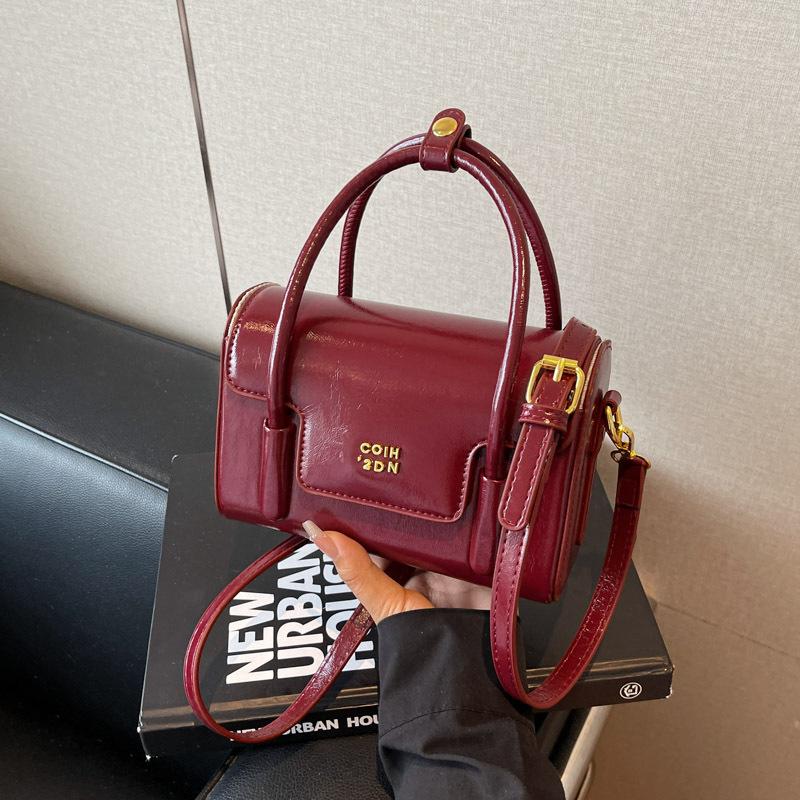 Versatile Handbag Women's Versatile Messenger Bag Casual Shoulder Bag Small Square Bag