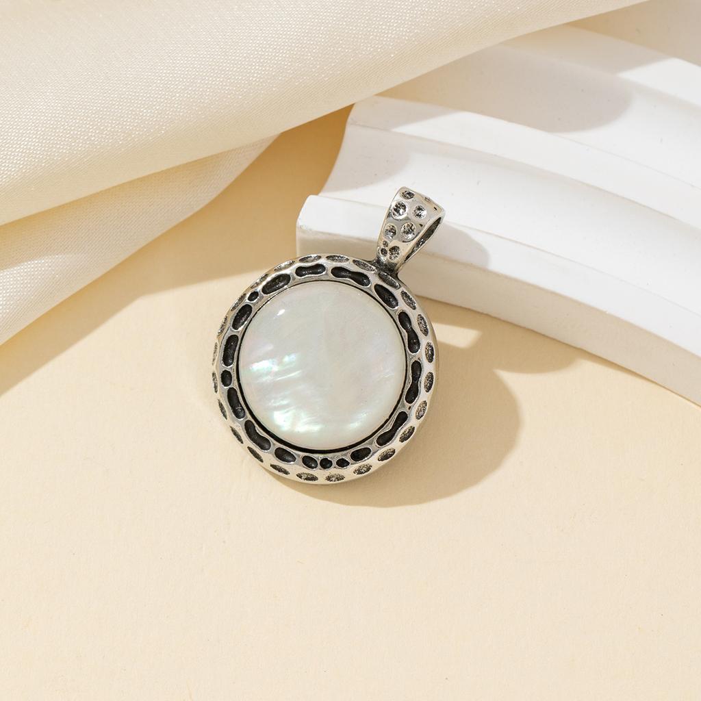 2Pcs Shell Pendant Natural Shell Round Small Pendant 22x22mm For Jewelry Making DIY Necklace Earrings Accessory