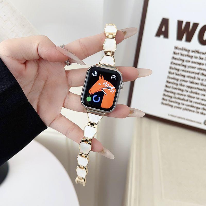 

Luxury Metal Straps for Apple Watch Ultra 2 Band 49mm S10 46 42mm Women Shell Chain Bracelet for iWatch Series 9 8 7 6 5 4 3 SE 38 40 41mm белого золота