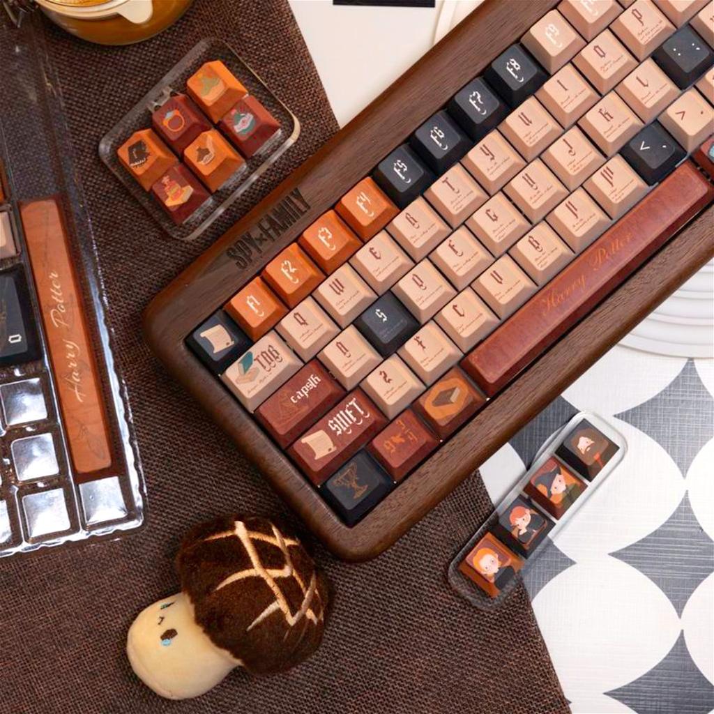 Vintage Style Cherry Keychain Kit PBT 133 Key DIY Personalized Adaptation 60/64/84/98/108 Mechanical Keyboard