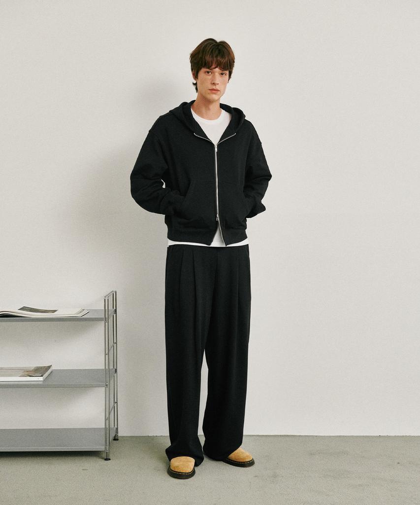 GLW Wide Double-Pleat Sweatpants Black