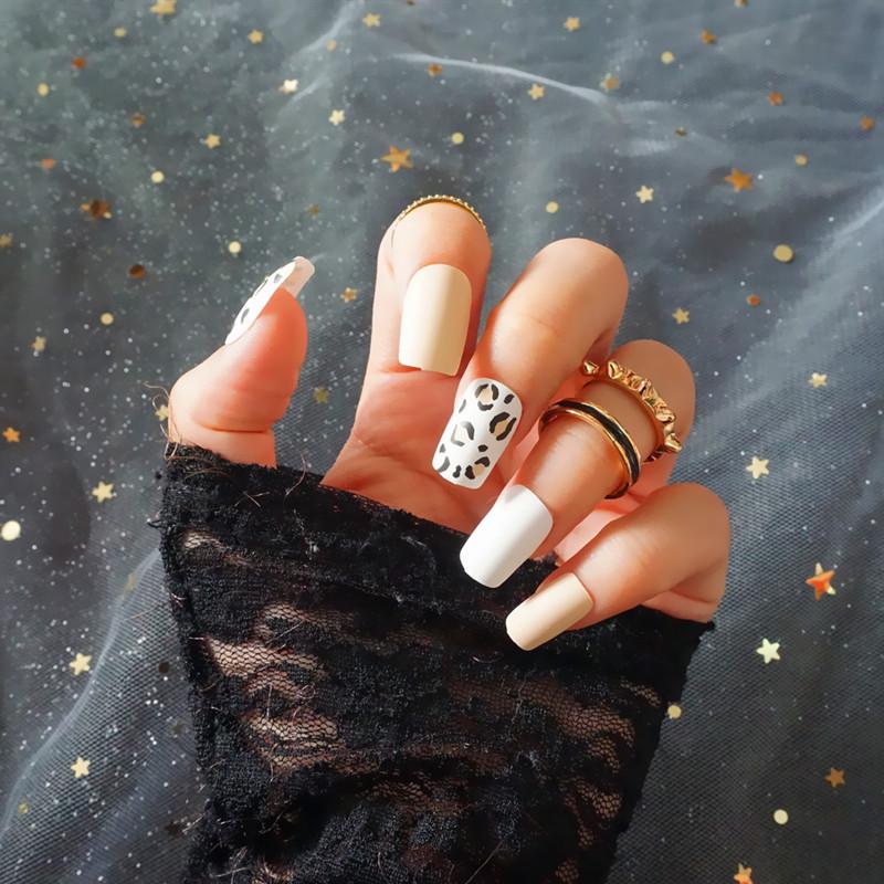 New Year Style Red Checkerboard Nail Art – Short, Square, and Cute Whitening Design for Women