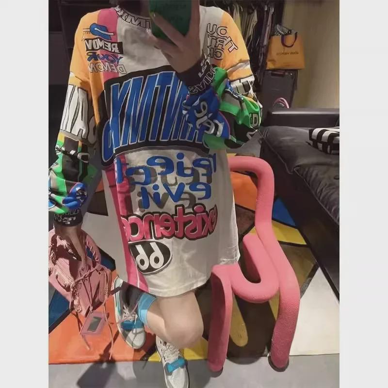„Herbst-T-Shirt mit Graffiti-Print und Rundhalsausschnitt in Übergröße, langärmliges T-Shirt für Damen, altersreduzierende, lockere Passform“