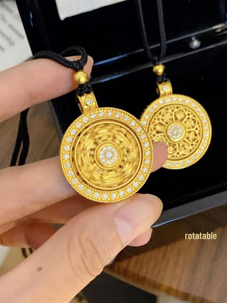 Goldene Drehbare Glücksbringer Acht Schätze Luo Pan Anhänger Halskette - Damen Vintage Chinesischer Stil Accessoire