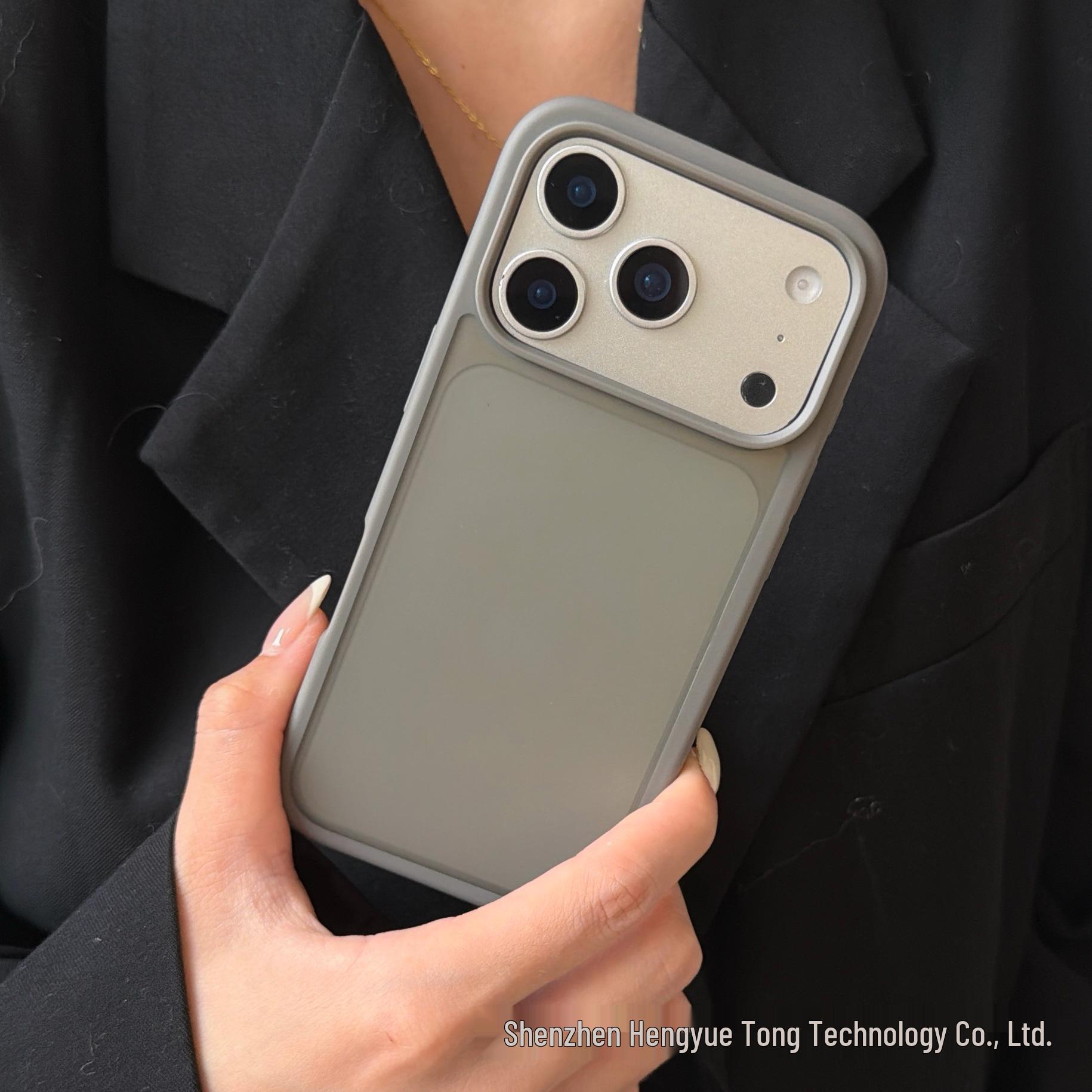 

iPhone 17 Pro Max Anti-Slip Skin-Feel Case | Premium Frosted Protective Cover for Apple 16 iPhone 16 Pro Max сірий колір