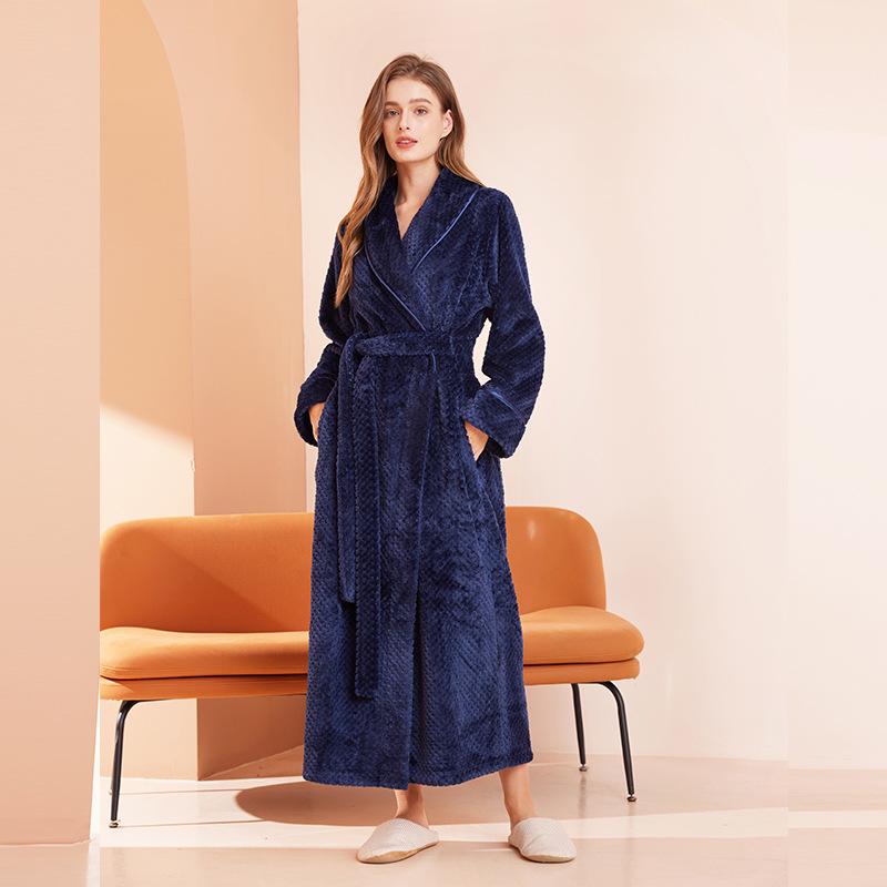 

Luxury Hotel-Style Thickened Autumn/Winter Couple Bathrobes - Men s and Women s Long Velvet Robe XXXL