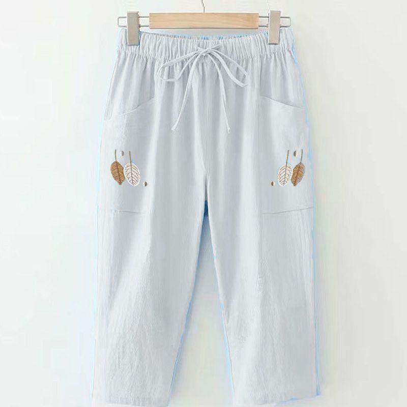 

Тонкие брюки, Летние новинки, Большой размер, С вышивкой, Прямые брюки, Женские, Эластичный пояс, Универсальные, Повседневные капри 4XL recommends 180-100kg