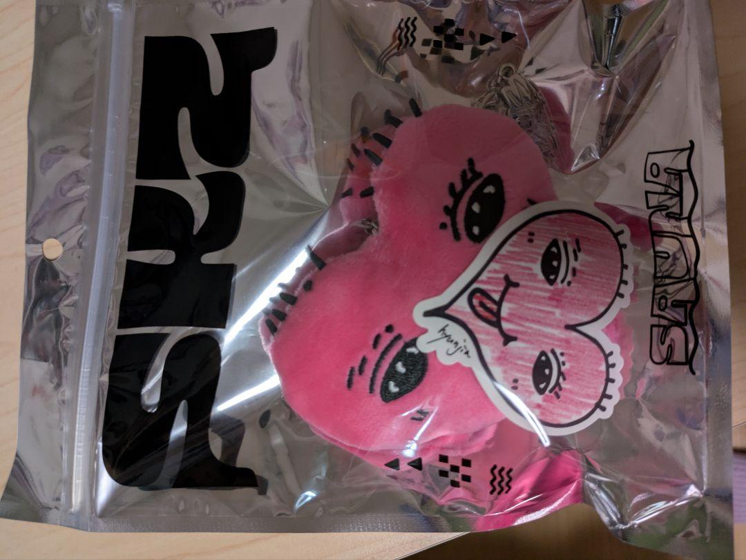 

[USED] JYP POPUP SKIZZ POPUP Men s Pro Hyunjin