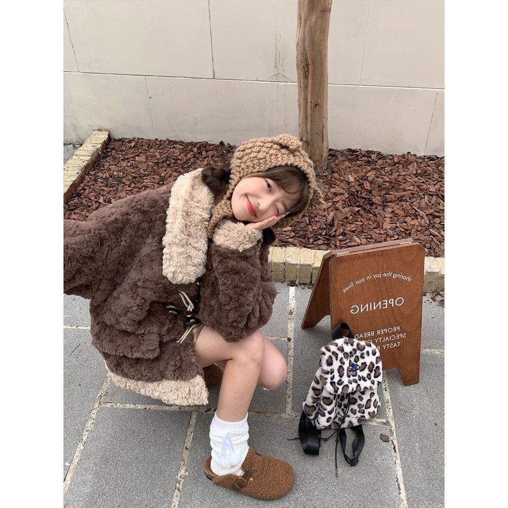 Winter new retro doll collar horn buckle splicing lamb wool thickened warm wool coat women