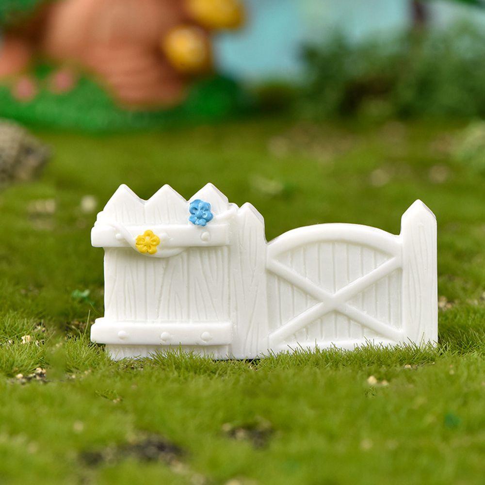 1PC Cute Animals Figurines Miniatures Chick Family Mini Chicken Resin Crafts Bonsai Micro Landscape Decoration Desktop Ornament