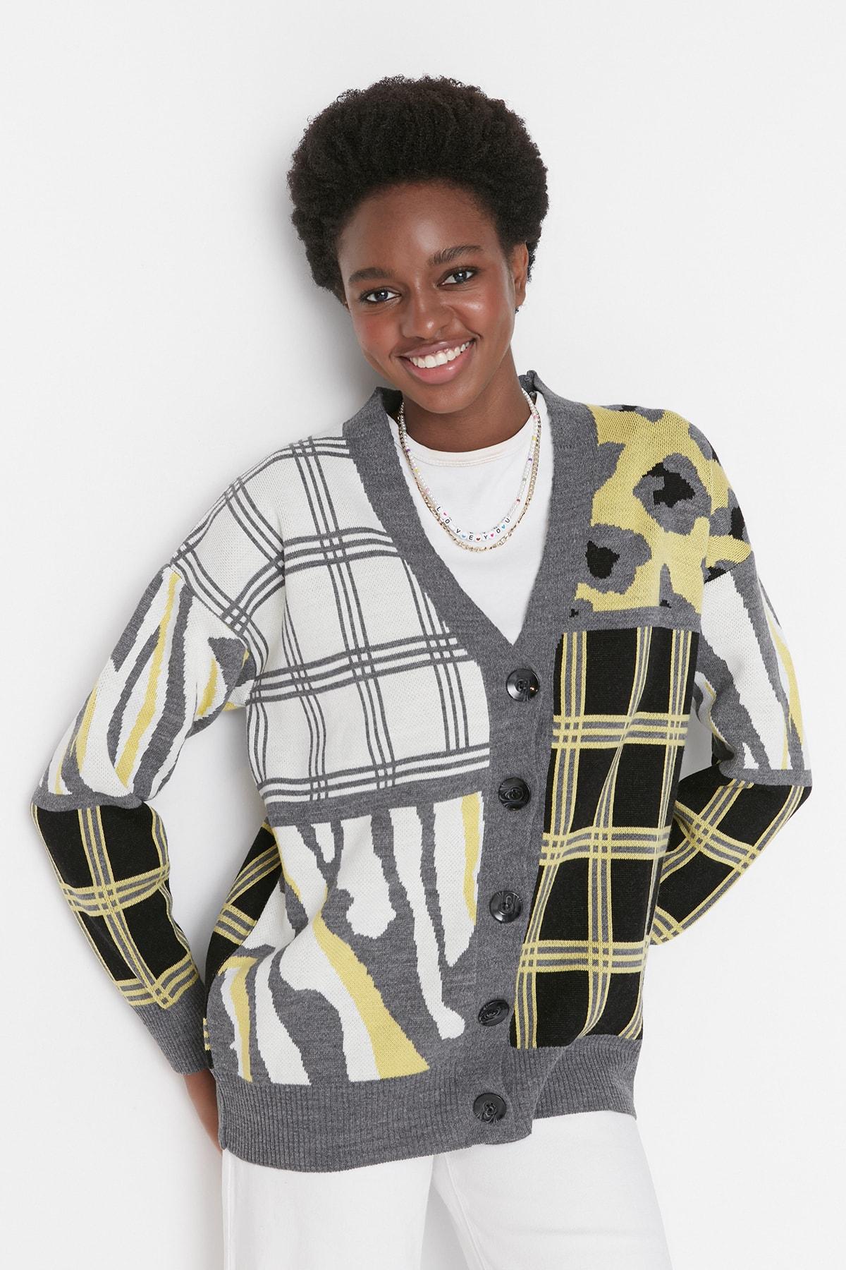 

Кардиган - Черный - Классический крой