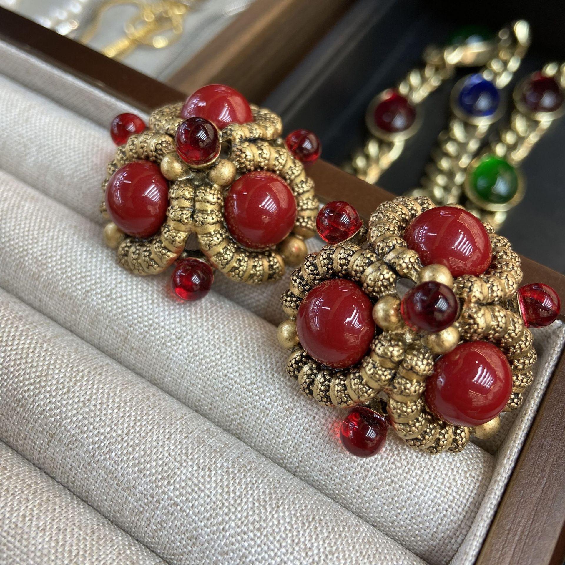 

Серьги из меди с красным жемчугом-фонариком в стиле ретро в стиле Гонконга с агатом Douyin Jewelry