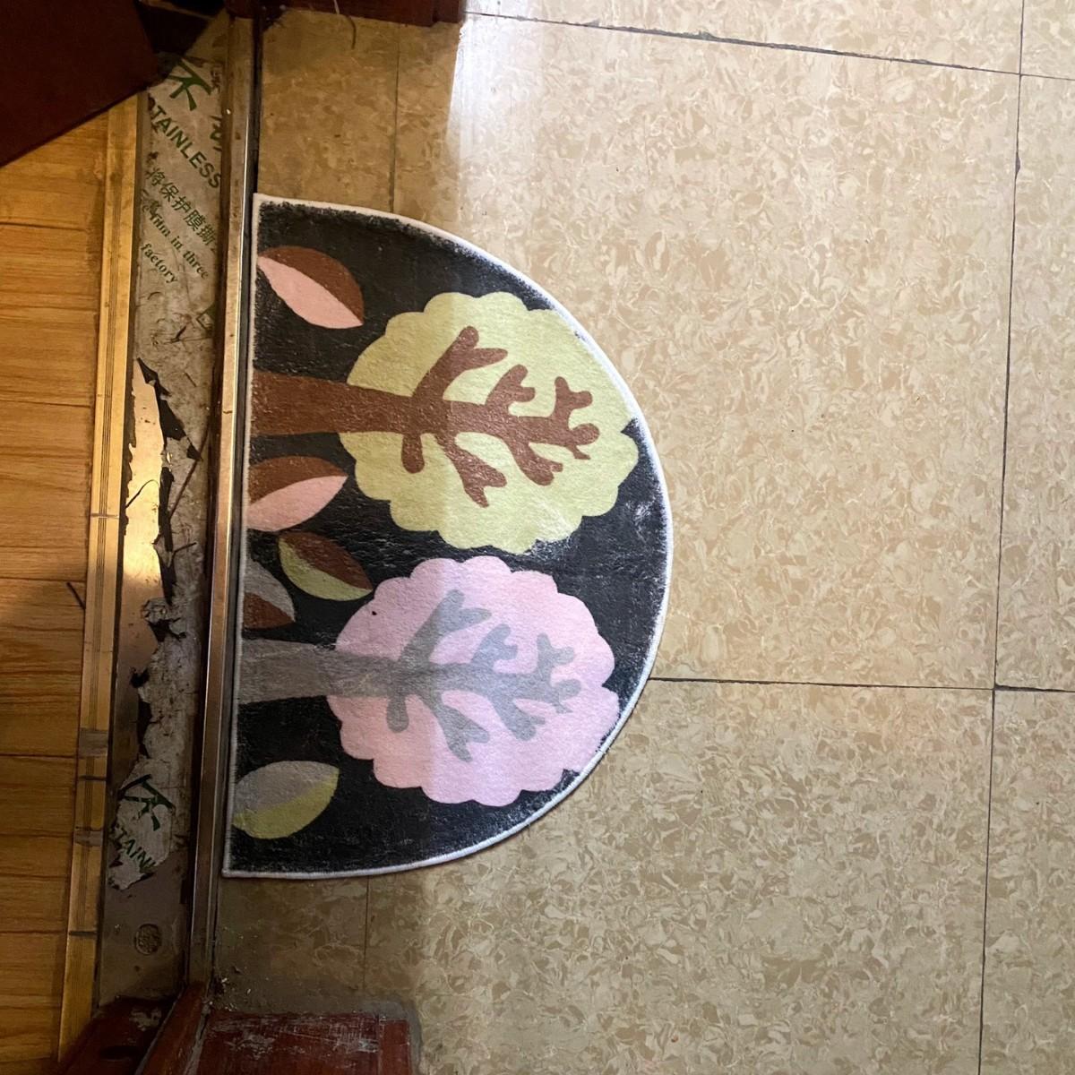 

Imitation Cashmere Pad Bathroom Cartoon Cute Nice Strawberry Mat Toilet Toilet Moisture-wicking Home Door Bathroom Foot Rug 40 * 60cm