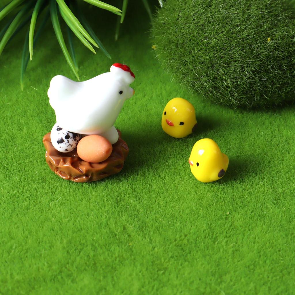 Creative Chicken Coop Ornaments: Cute Cartoon Chick Micro Landscape Decorations & DIY Accessories