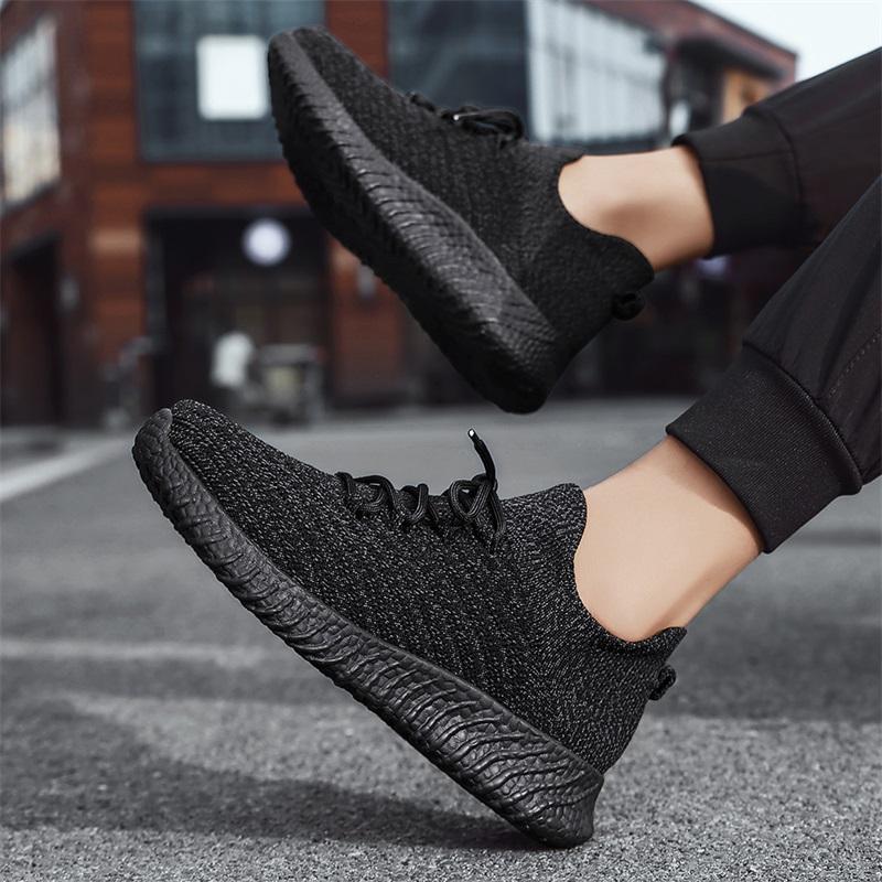 Large Size Fashionable Breathable Lightweight Sports Flying Mesh Shoes Outdoor Hiking Shoes Socks Shoes Sports Casual Men's Shoes