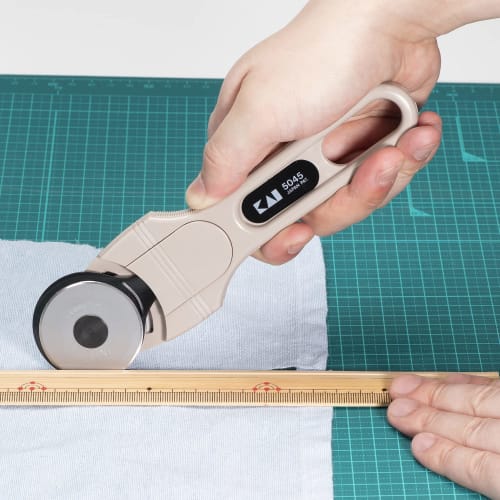 Kai Rotary Cutter, Round Blade, Rotating, Sharp, 45mm Diameter, Adjustable Cutting Depth, One-Touch Lever, Clean Cut, Suitable for Crafts, Sewing, DIY