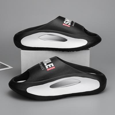 Chinelos para homens verão novo estilo antiderrapante sandálias de sola grossa com sapatos de praia casuais confortáveis ​​ocos