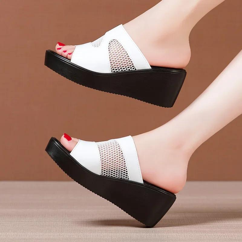 Small Size 32-43 Cutout Patent Leather Shoes Women Wedges Slippers Summer 2025 Outside Medium Heels Platform Slides Office Beach