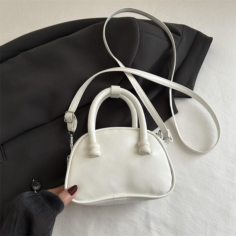 Textured Small Bag 2025 Niche Design Spring New Fashionable Simple Shell Bag Women's Shoulder Messenger Bag