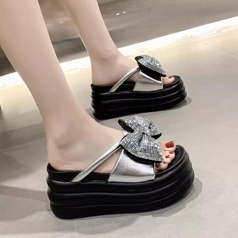 

Модные женские шикарные толстые тапочки летние женские пляжные шлепанцы туфли на танкетке уличные сандалии женские кожаные туфли на высокой платформе 8 см 39