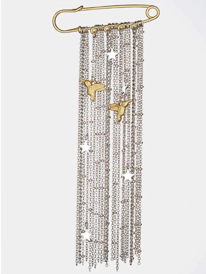 Ins Fashion Pearl Brooches for Women Flower Exaggerated Tassel Pins Elegant Exquisite Versatile Daily Wear Banquet Jewelry Gifts