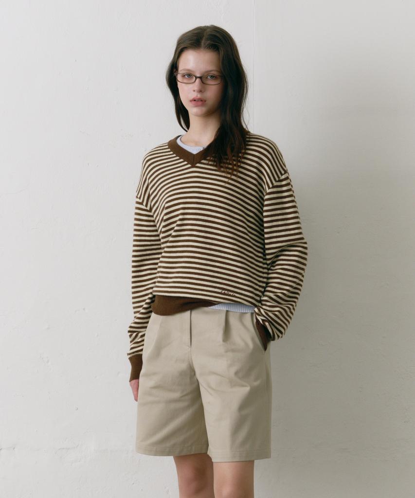 OSTKAKA Wool Blended V-Neck Pullover Brown Stripe
