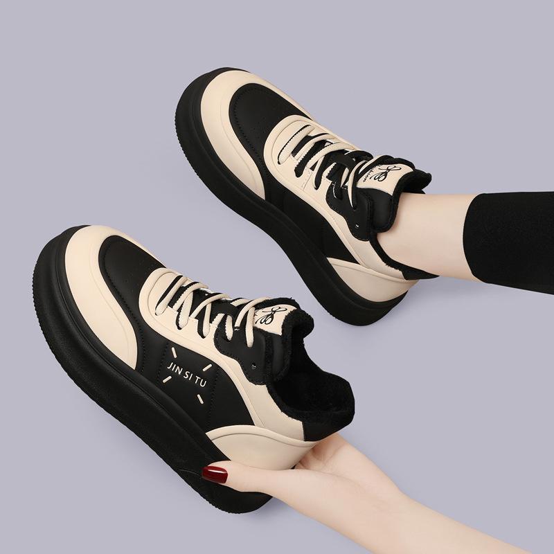 Sports shoes women's winter 2026 new leather versatile warm and non slip cotton shoes