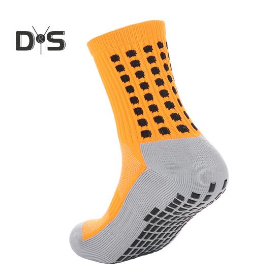 1 Pair Sports Socks Anti-slip Silicone Bottom Mid-tube Sweat Absorption Fine Knitting High Elasticity Daily Wear Football Basketball Calf Socks
