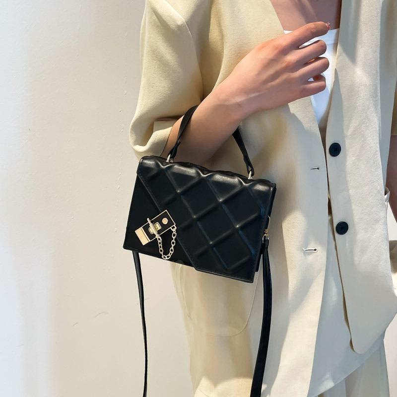Fashion trend casual simple texture small square bag spring new women's personalized shoulder messenger bag