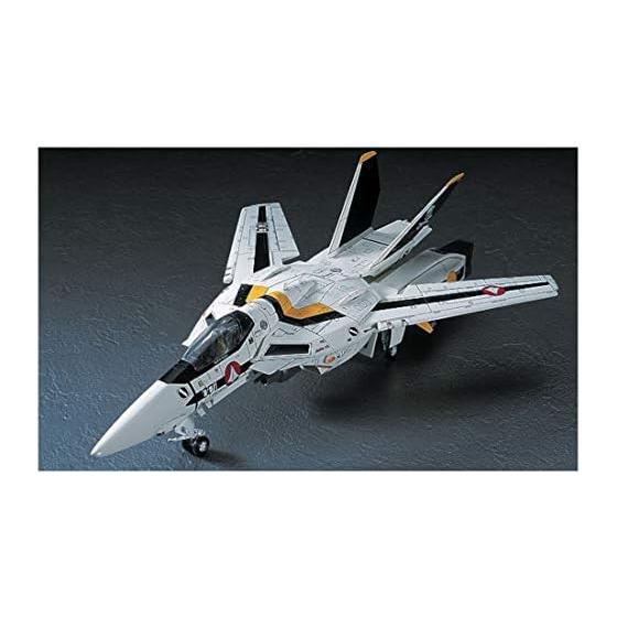 Hasegawa The Super Dimension Fortress Macross/The Super Dimension Fortress Macross Do You Remember Love VF-1A/J/S Valkyrie 1/72 Scale Plastic Model