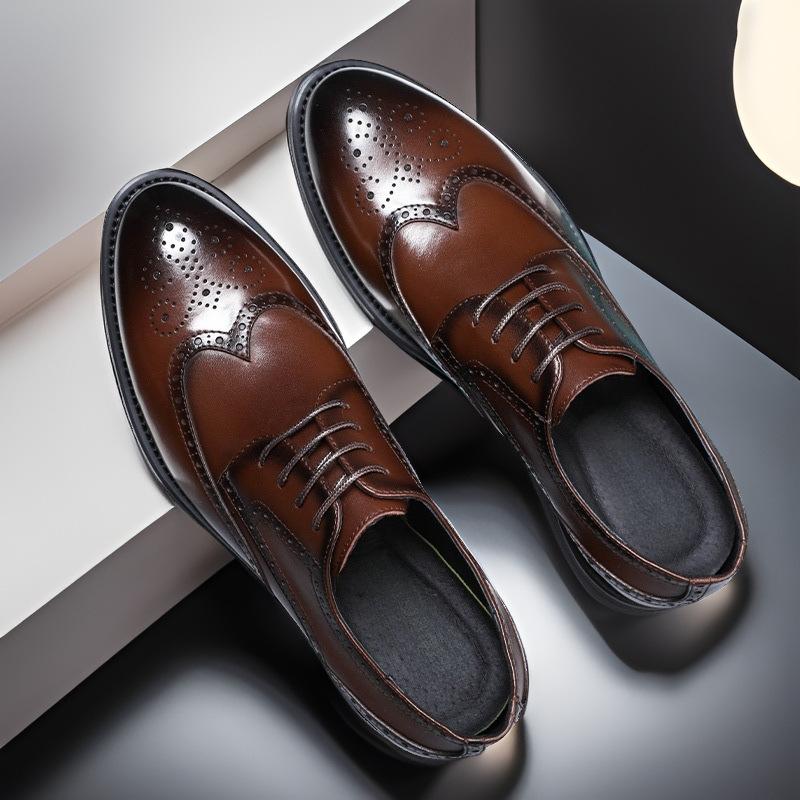 Spring and Autumn New Brock Carved Leather Shoes Men's British Style Versatile Business Dress Shoes Breathable Groom Wedding Shoes