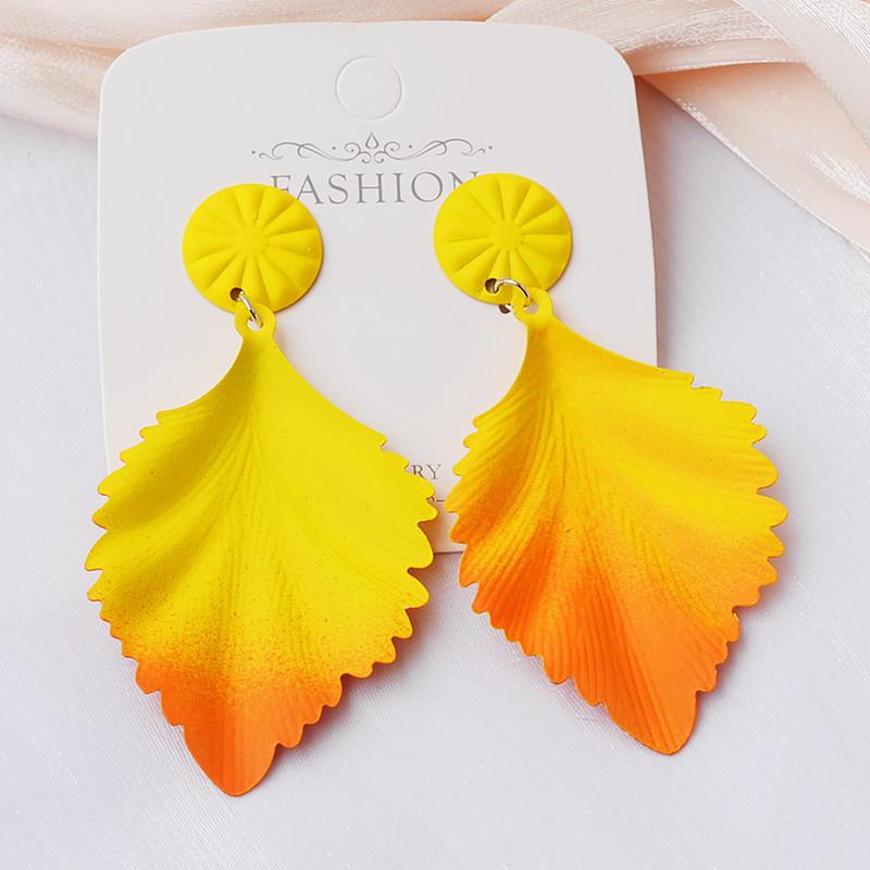 

Trendy Gradient Metal Colorful Leaves Pendants Earrings for Women Exaggerated Metal Geometric Bohemia Long Drop Earring Rock